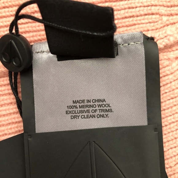 Moose Knuckles Hat - Picture 5 of 9